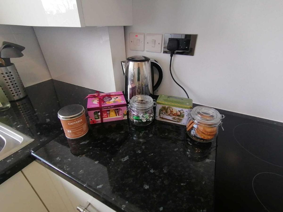 White City Apartment, Your London Stay 外观 照片