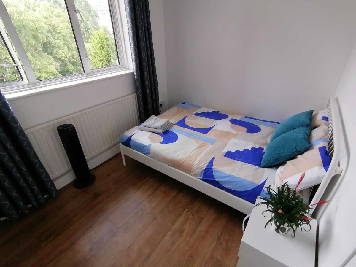 White City Apartment, Your London Stay 外观 照片