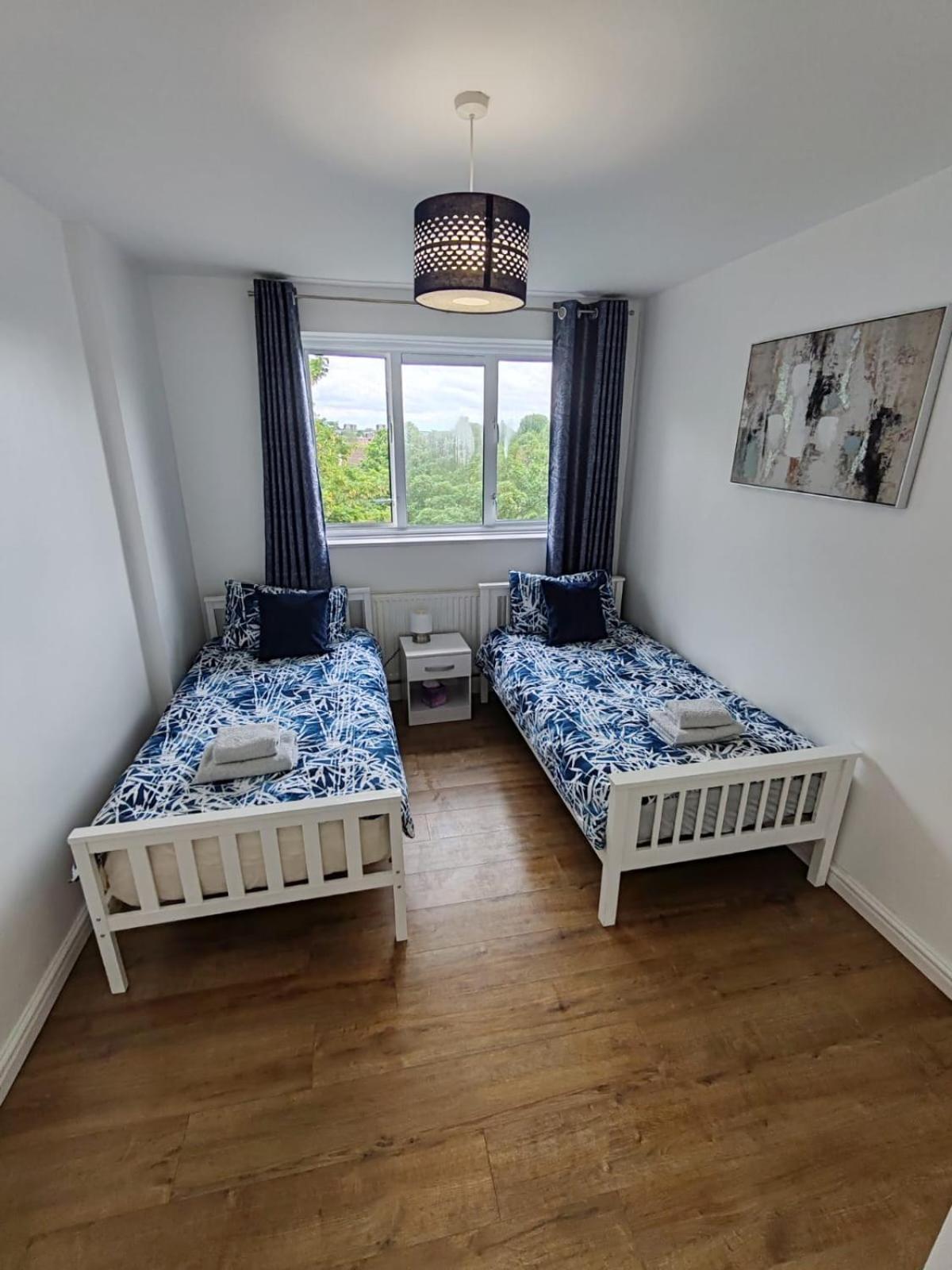 White City Apartment, Your London Stay 外观 照片